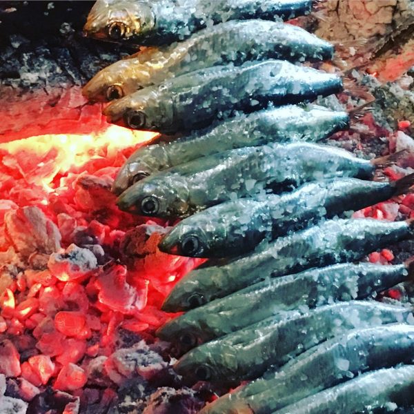 espetos de sardinas, calamar o sepia en Madrid